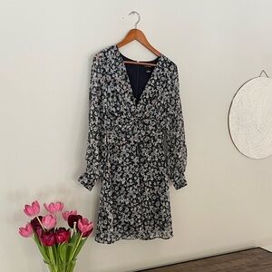 Club Monaco Size 4 Women’s Printed Silk Twist Drape Mini Dress *Never Worn*